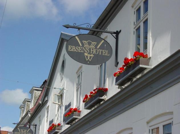 Ebsens Hotel Maribo Exterior foto
