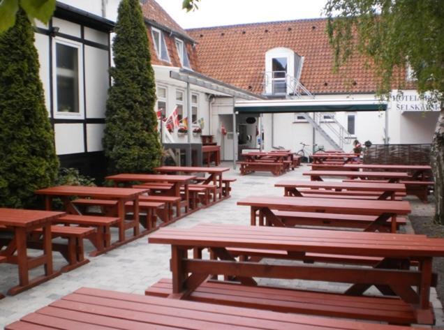Ebsens Hotel Maribo Exterior foto